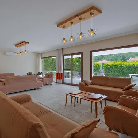 Albina Uzumlu (Aegean)