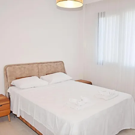 Albina Villa